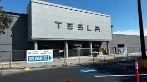 Tesla plans to open a dealership and service center in Pensacola.